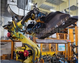 Fanuc robot maintenance type selection and replacement service